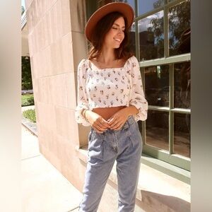 NEW 🌺 LOVE TREE Smocked floral top * SIze L *